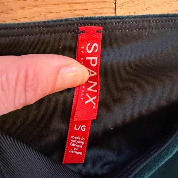 Spanx size large leggings - Picture 2 of 6